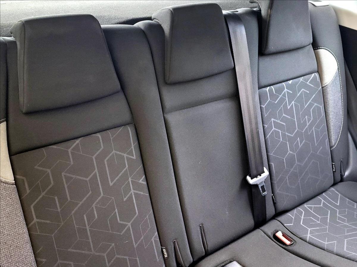 Peugeot 2008 SUV 1,2 l 60 kw