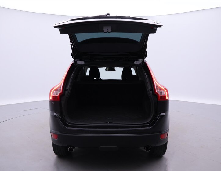 Volvo XC60 SUV / Terénní 2,4 l 120 kw