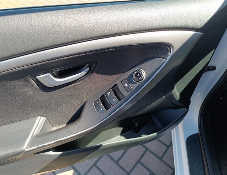 Hyundai i30 Kombi 1,6 l 88 kw