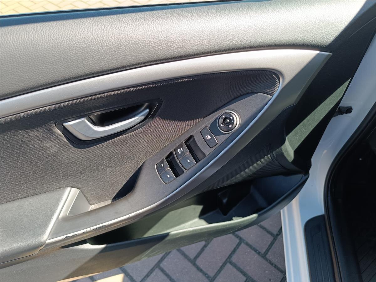 Hyundai i30 Kombi 1,6 l 88 kw