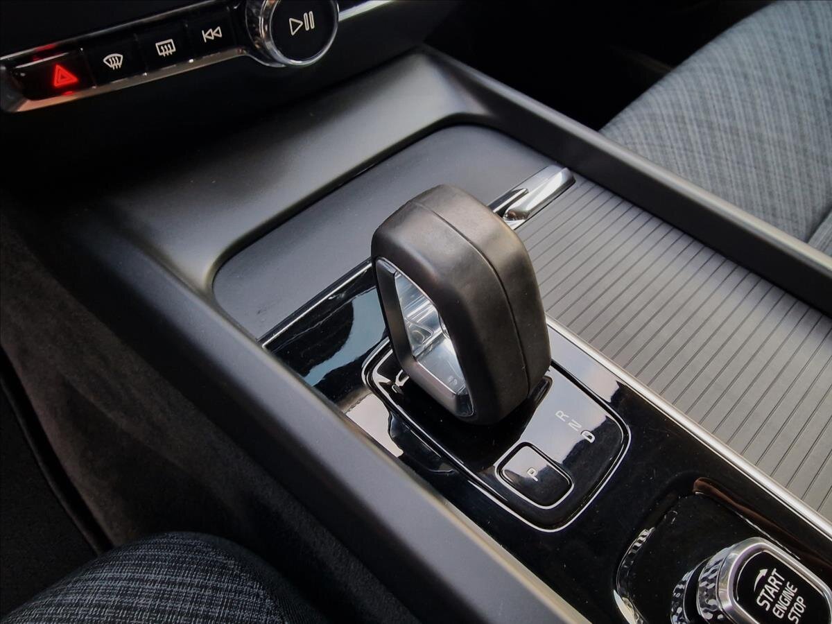 Volvo V60 Kombi 2,0 l 145 kw