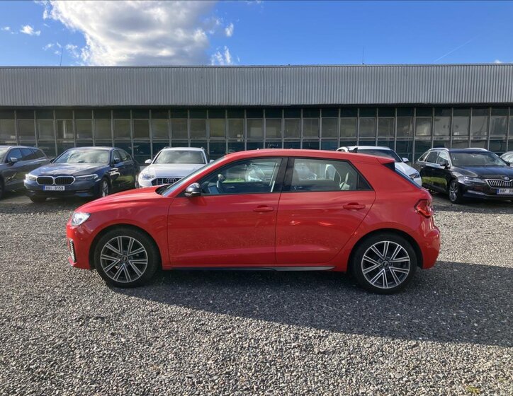 Audi A1 Hatchback 999,0 70 kw