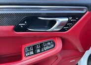 Porsche Macan SUV / Terénní 3,0 l 190 kw