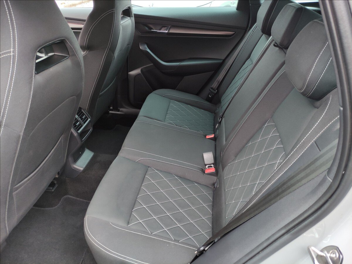 Škoda Karoq SUV / Terénní 1,5 l 110 kw