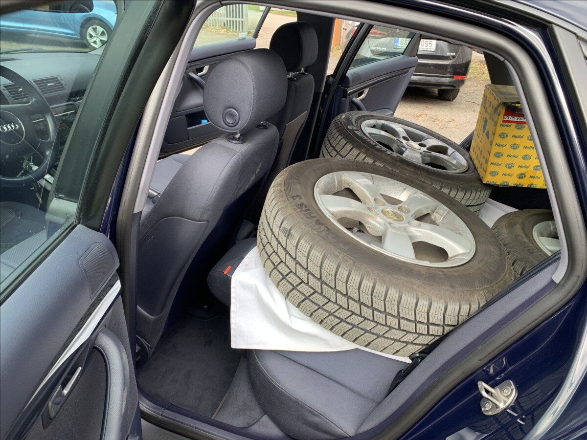 Audi A4 Sedan / Limuzína 1,9 l 74 kw