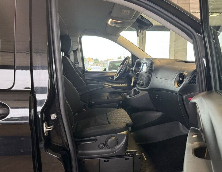 Mercedes-Benz Vito 17