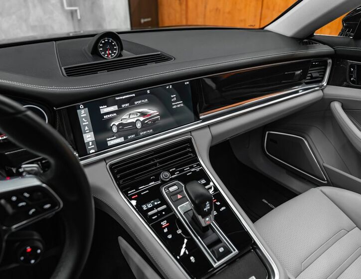 Porsche Panamera 15
