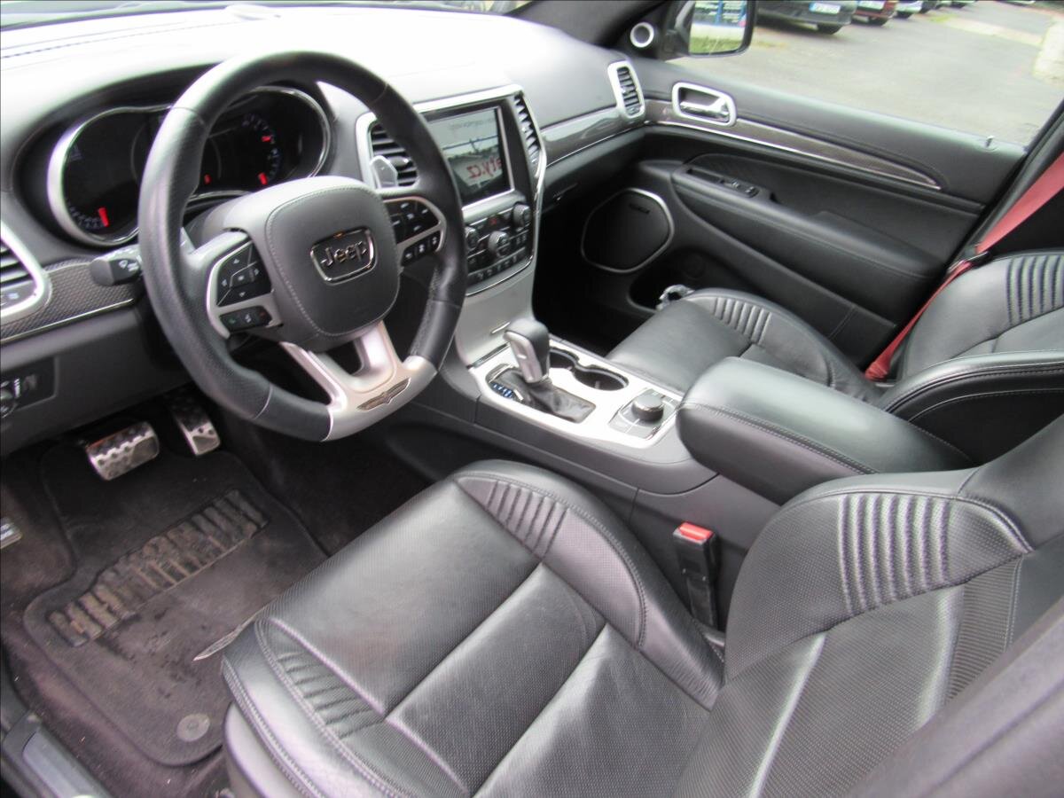 Jeep Grand Cherokee SUV / Terénní 6,2 l 527 kw