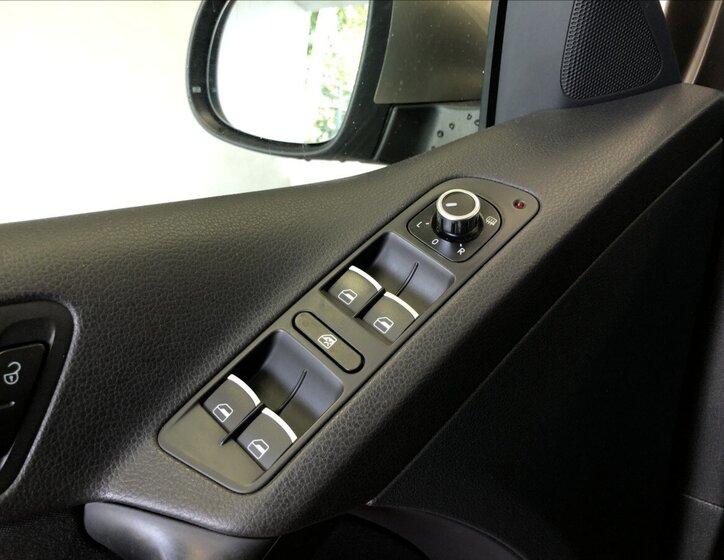 Volkswagen Tiguan SUV 2,0 l 103 kw