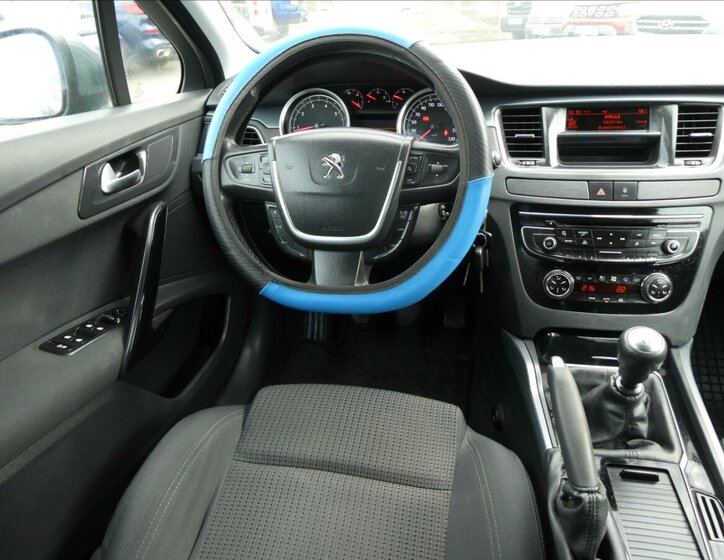 Peugeot 508 Sedan / Limuzína 1,6 l 115 kw