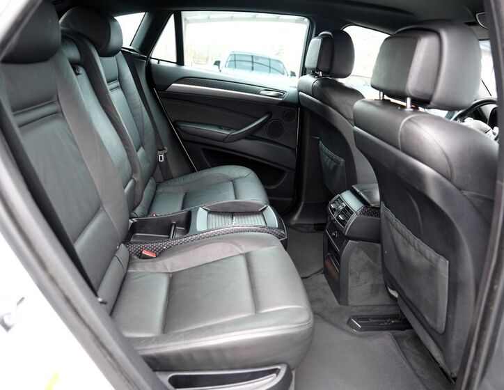 BMW X6 31