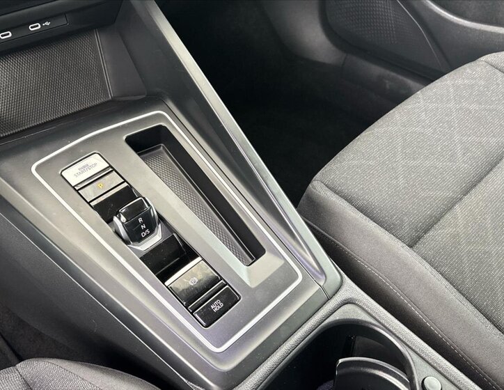 Volkswagen Golf Kombi 2,0 l 85 kw