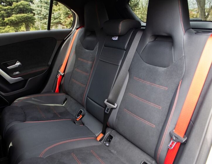 Mercedes-Benz Třídy A Hatchback 0,0 310 kw