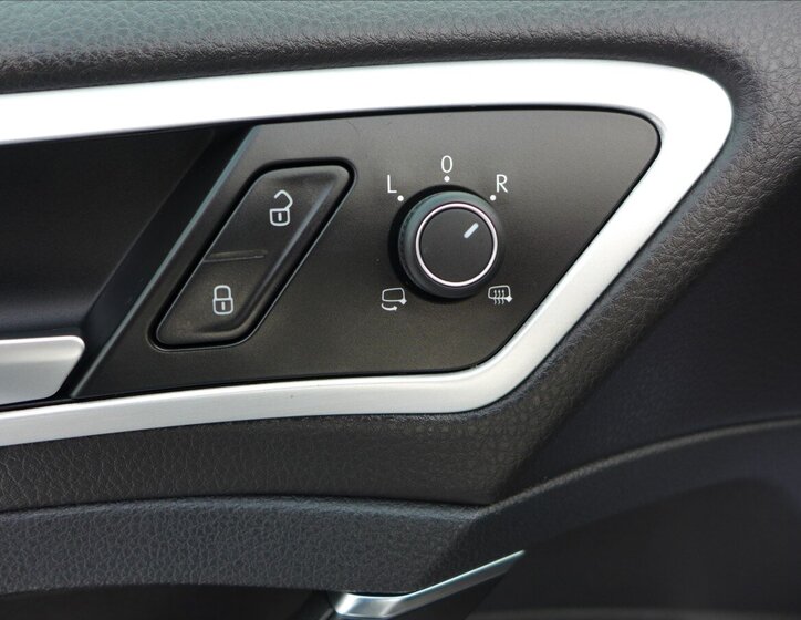 Volkswagen Golf Hatchback 1,2 l 81 kw