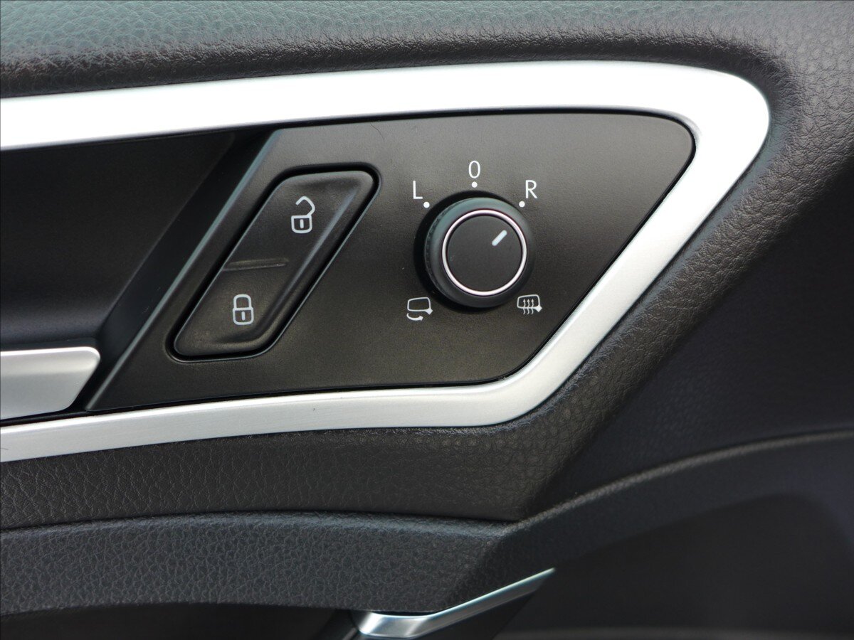 Volkswagen Golf Hatchback 1,2 l 81 kw