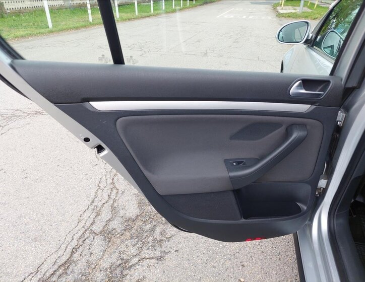 Volkswagen Golf Hatchback 1,4 l 59 kw