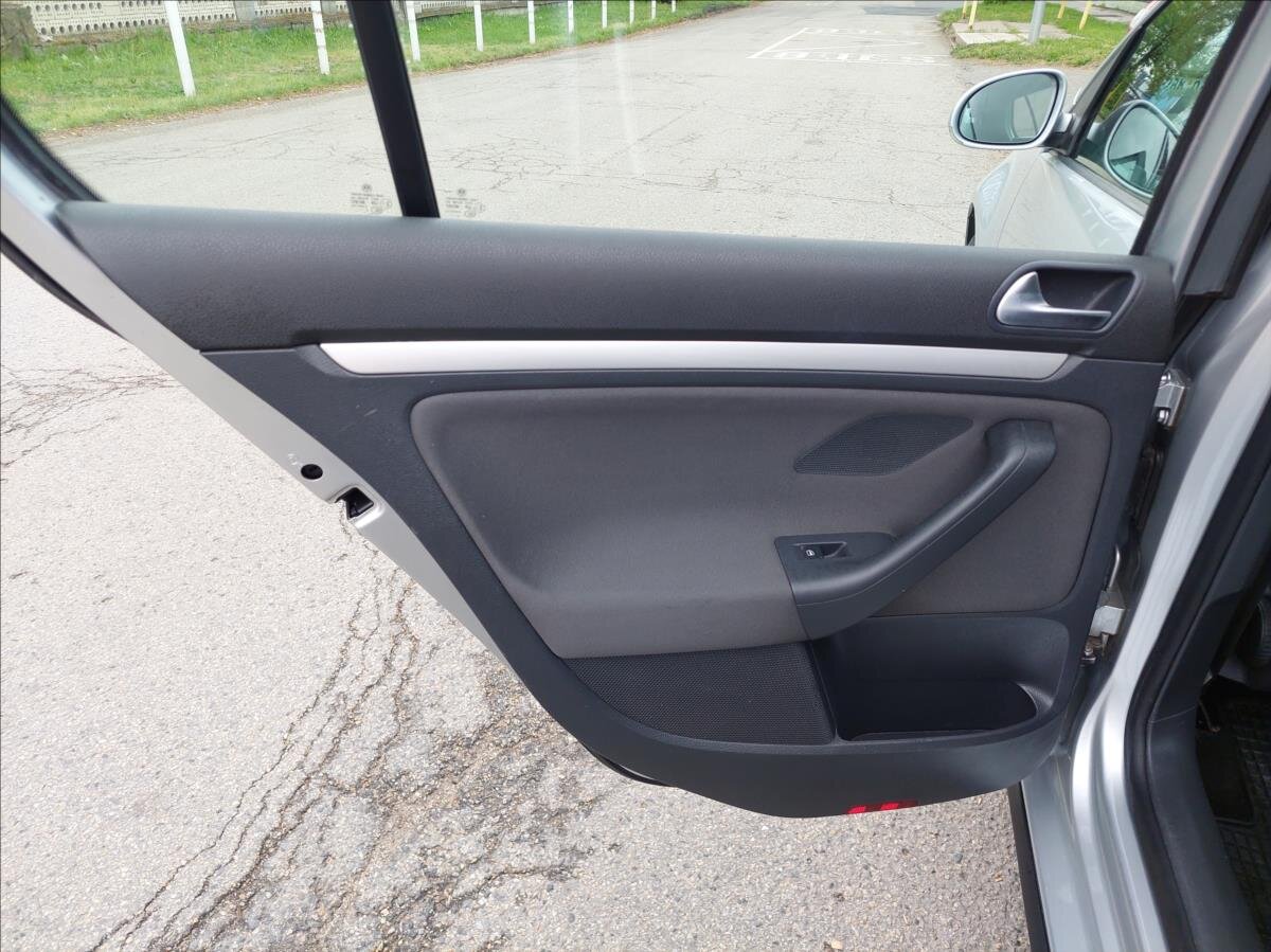 Volkswagen Golf Hatchback 1,4 l 59 kw