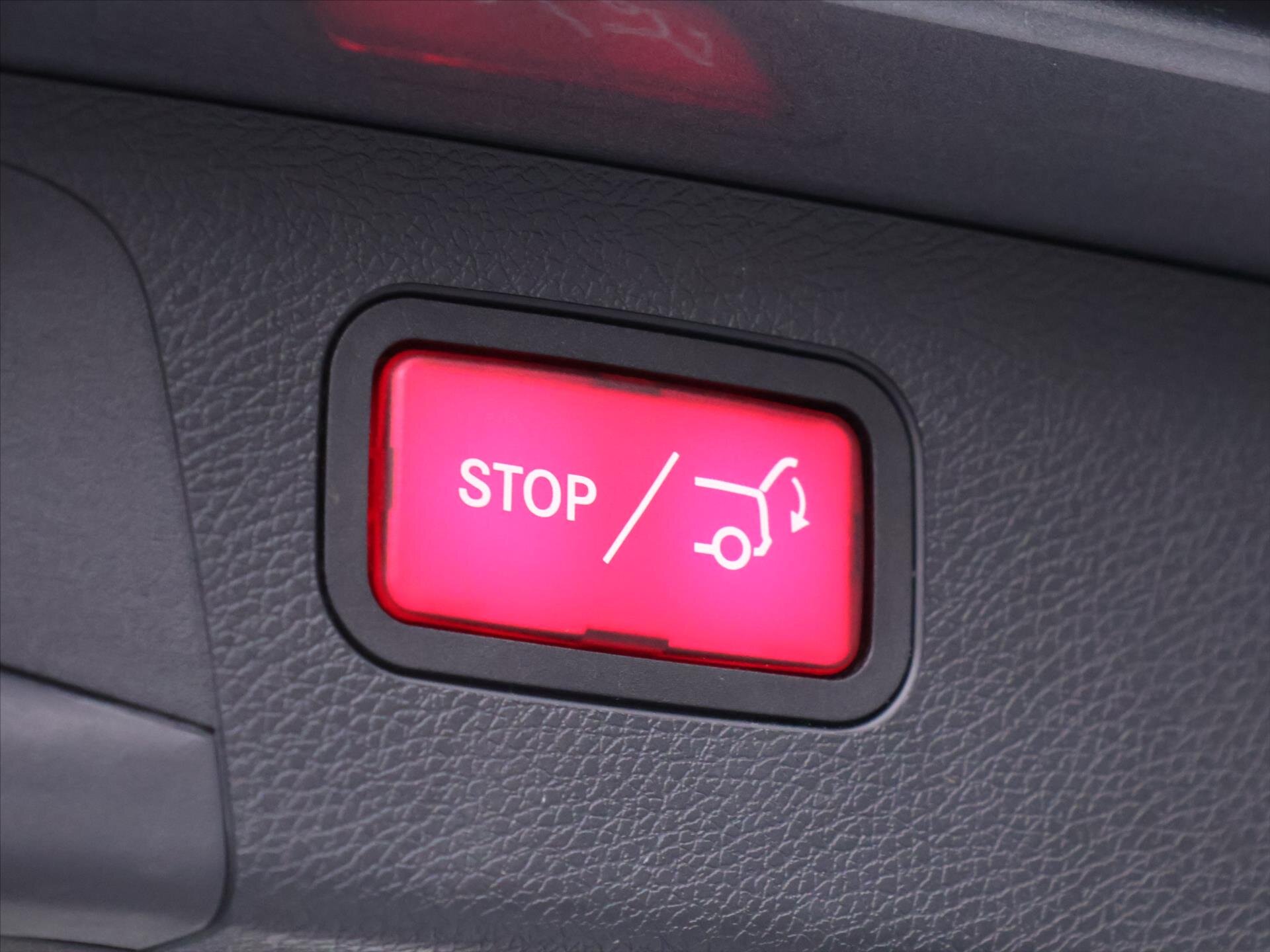 Mercedes-Benz Třídy E Kombi 2,0 l 155 kw