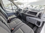 Ford Transit 8