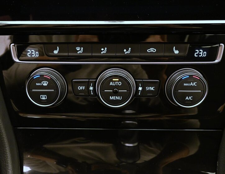 Volkswagen Golf Kombi 1,6 l 85 kw