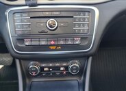 Mercedes-Benz GLA CUV 1,6 l 115 kw