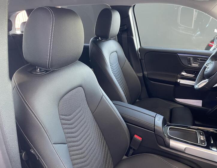 Mercedes-Benz GLB 14