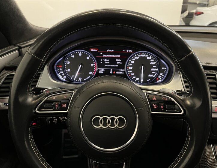 Audi S8 Sedan / Limuzína 4,0 l 445 kw