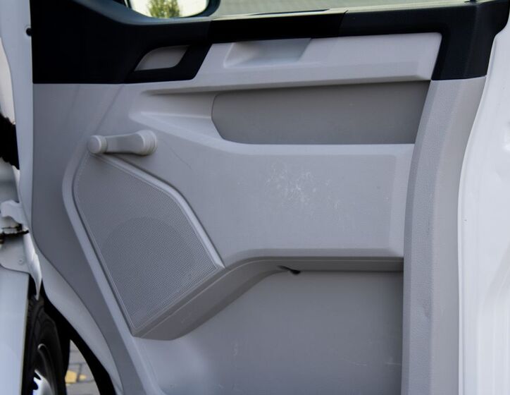 Volkswagen Transporter 21