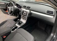 Volkswagen Passat 12