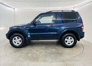 Mitsubishi Pajero SUV / Terénní 2,5 l 85 kw