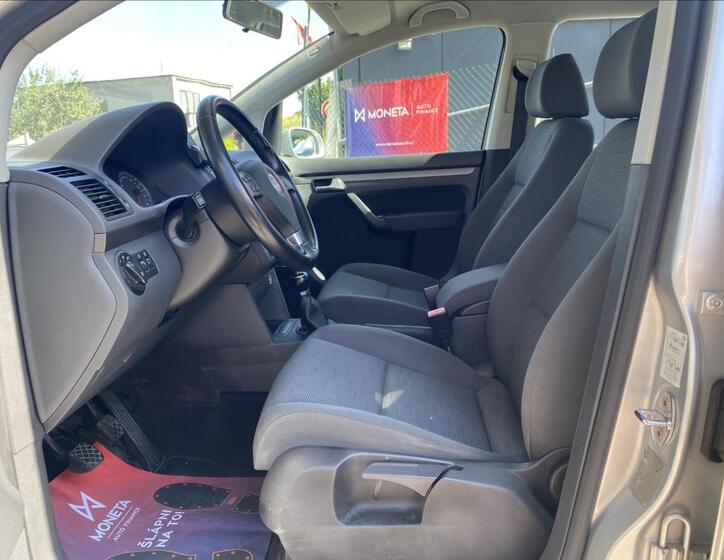 Volkswagen Touran 14