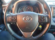 Toyota RAV4 SUV 2,0 l 111 kw