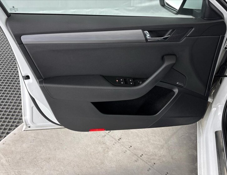 Škoda Superb Kombi 2,0 l 110 kw