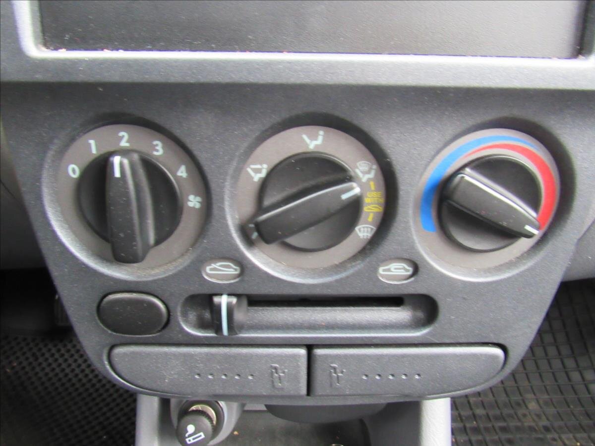 Hyundai Accent Liftback 1,3 l 63 kw