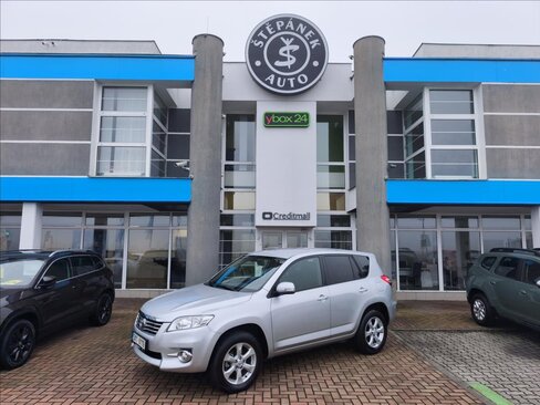 Toyota RAV4 Kombi 2,0 l 116 kw