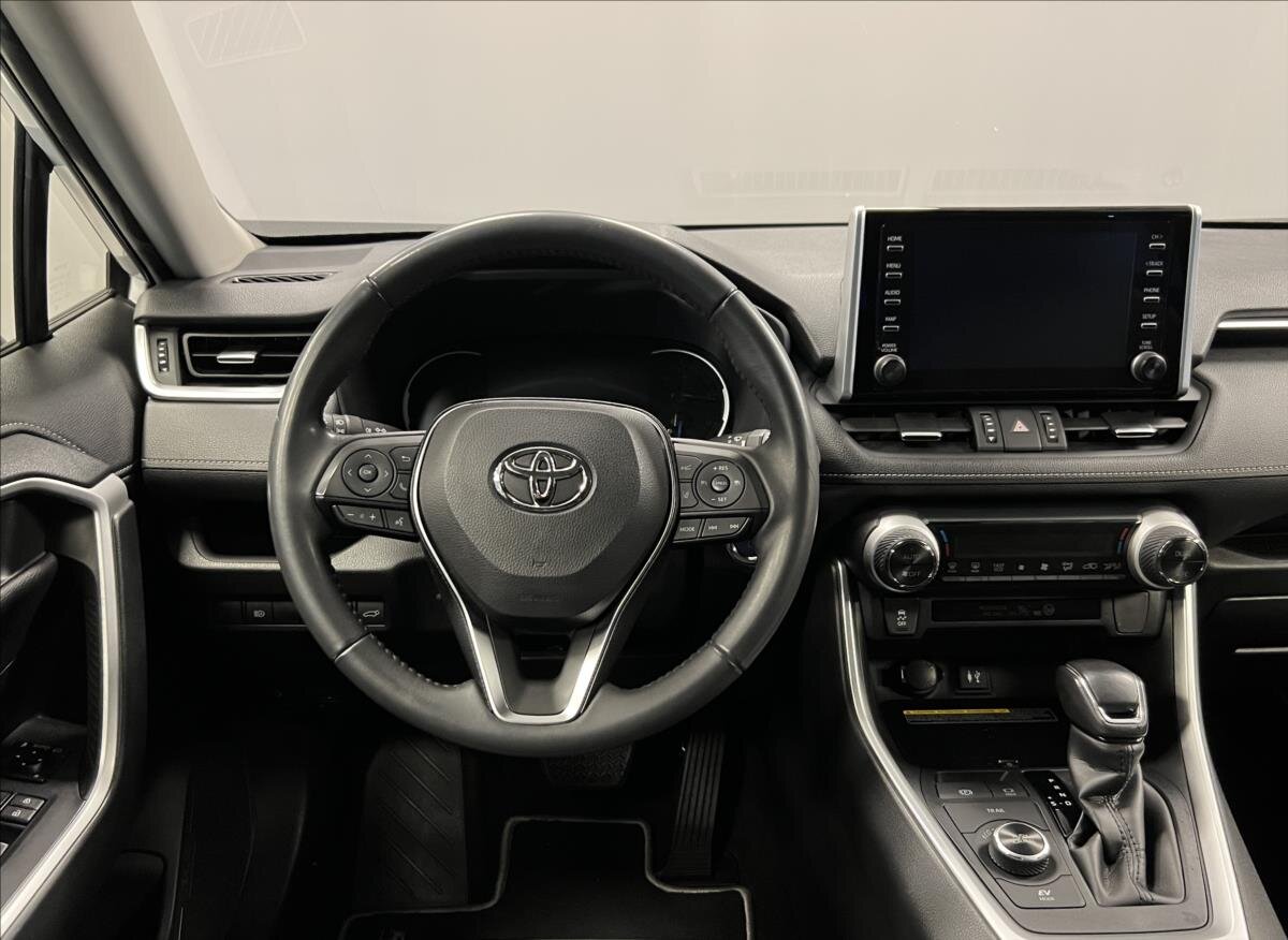 Toyota RAV4 SUV 2,5 l 131 kw