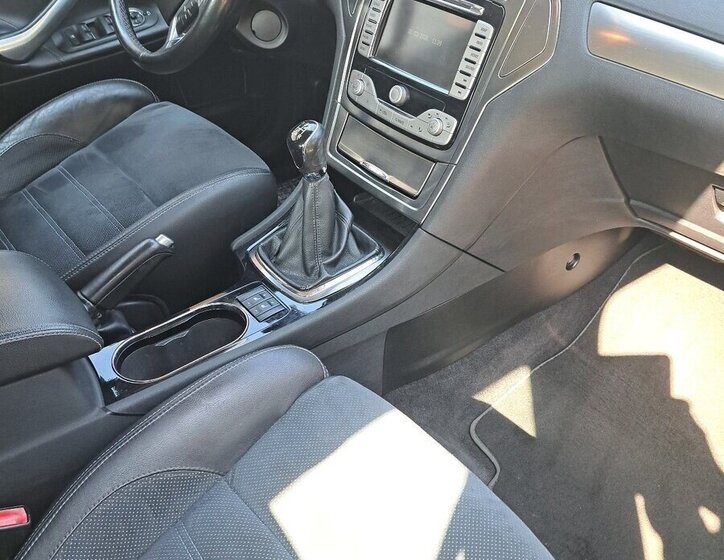 Ford Mondeo Sedan / Limuzína 0,0 107 kw