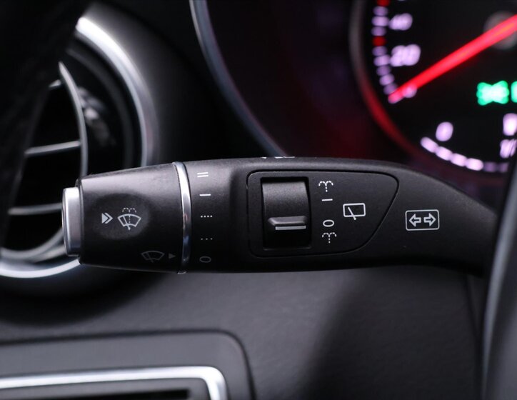 Mercedes-Benz Třídy C Kombi 2,1 l 150 kw