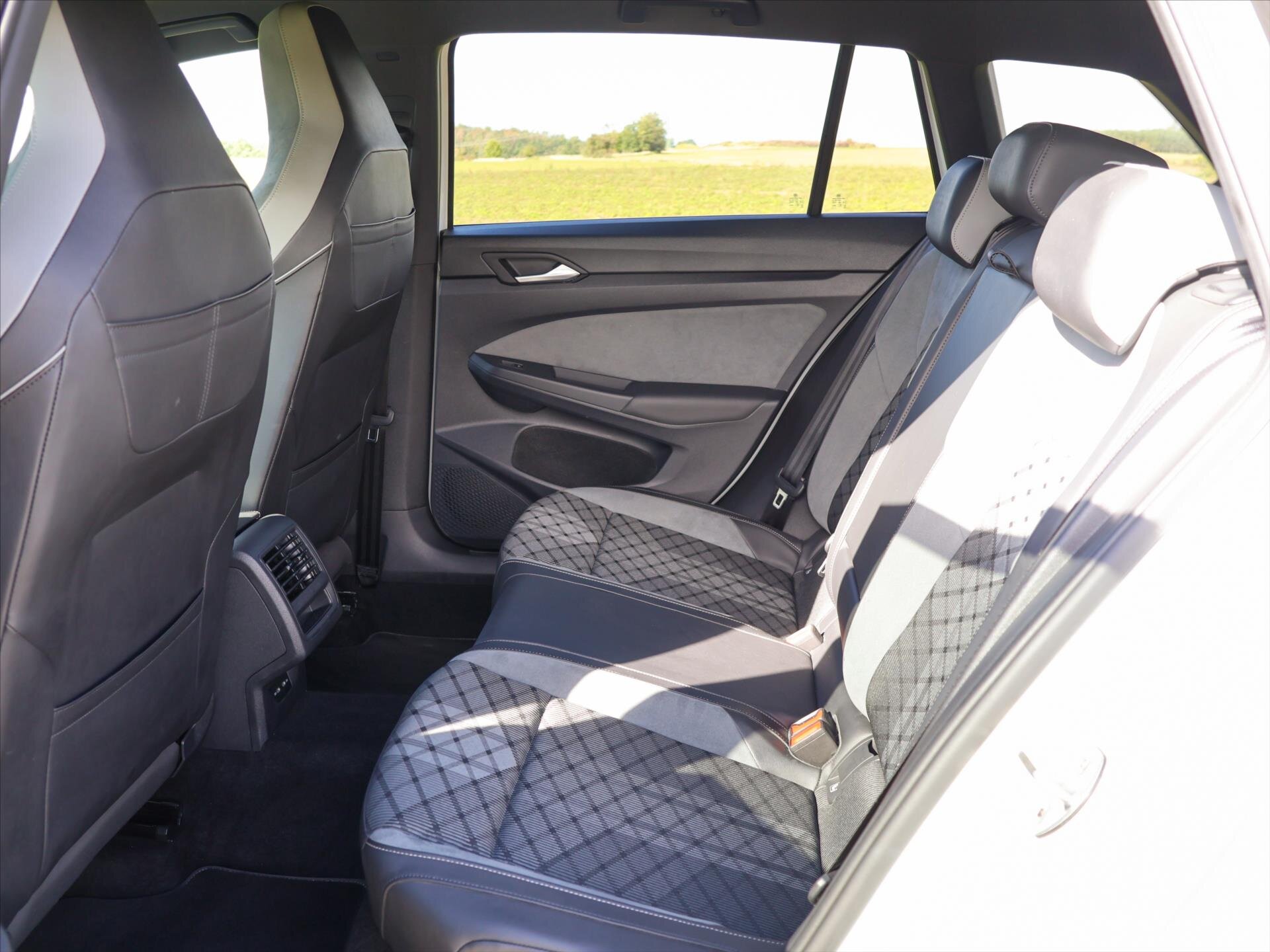 Volkswagen Golf Kombi 2,0 l 110 kw