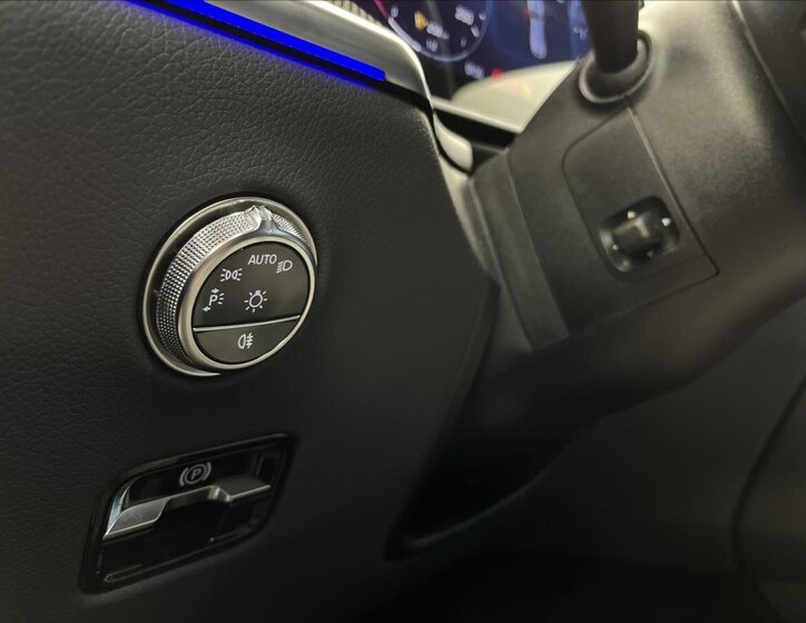 Mercedes-Benz GLC 11