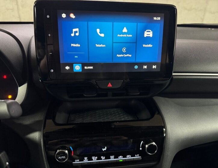 Toyota Yaris Cross SUV 1,5 l 68 kw