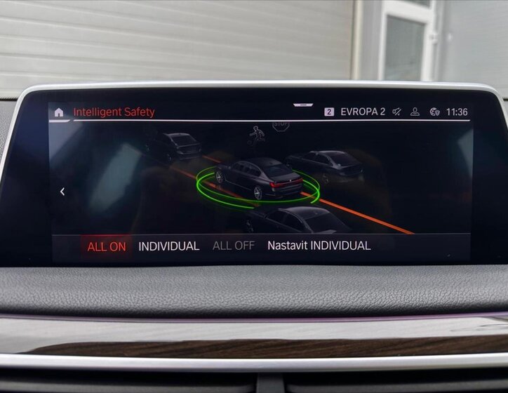 BMW Řada 7 Ostatní 4,4 l 390 kw