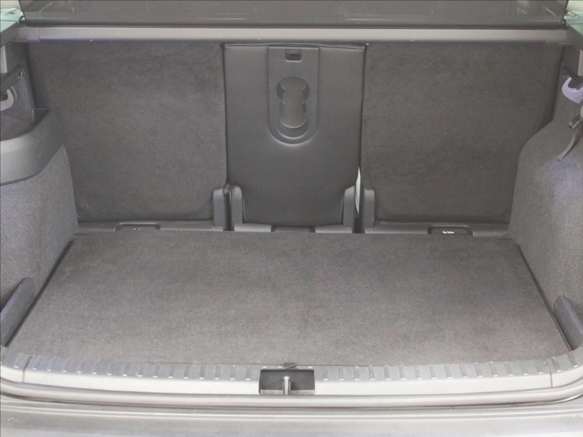 Škoda Karoq SUV 2,0 l 110 kw