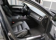 Volvo V90 11