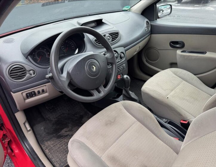 Renault Clio Hatchback 1,6 l 65 kw