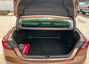 Toyota Camry Sedan / Limuzína 2,5 l 137 kw