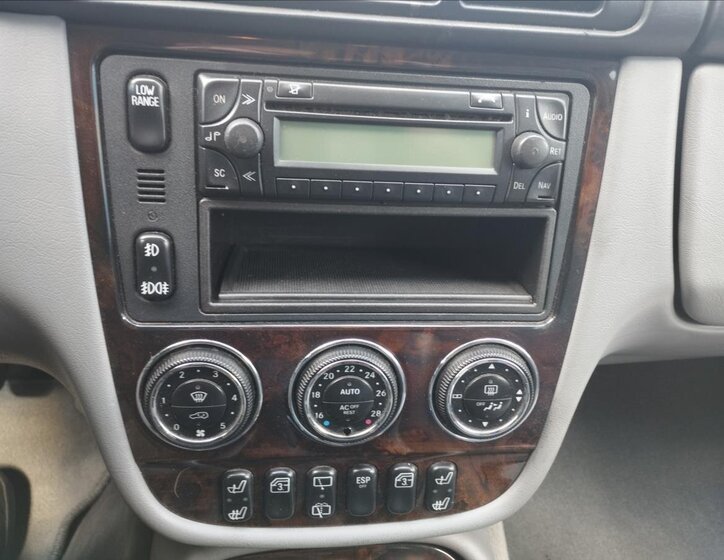 Mercedes-Benz Třídy M SUV / Terénní 2,7 l 120 kw