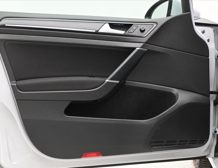 Volkswagen Golf Kombi 1,6 l 85 kw