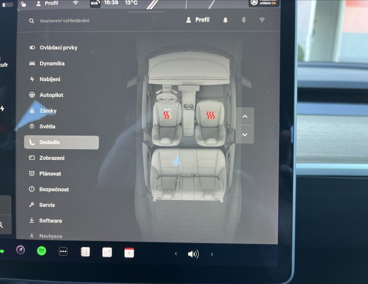 Tesla Model 3 Sedan / Limuzína 0,0 208 kw