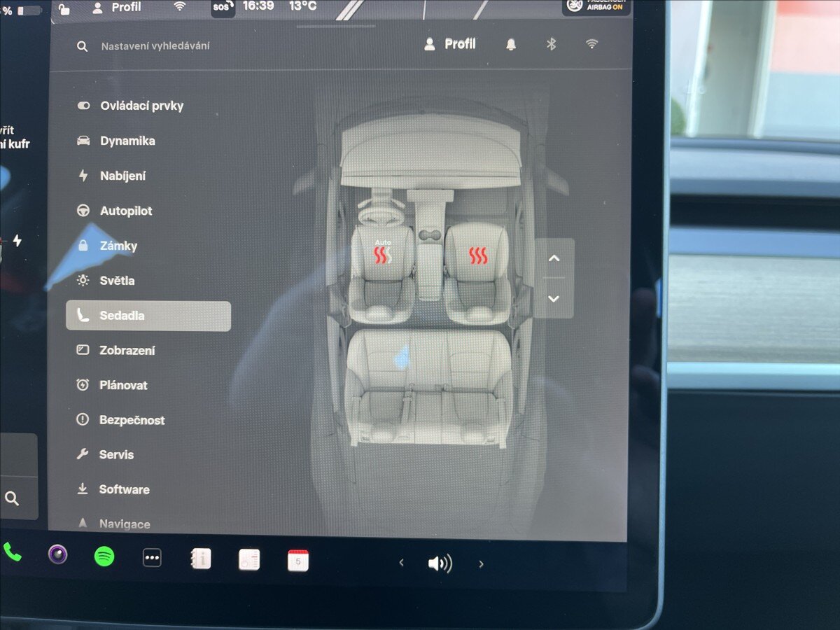 Tesla Model 3 Sedan / Limuzína 0,0 208 kw